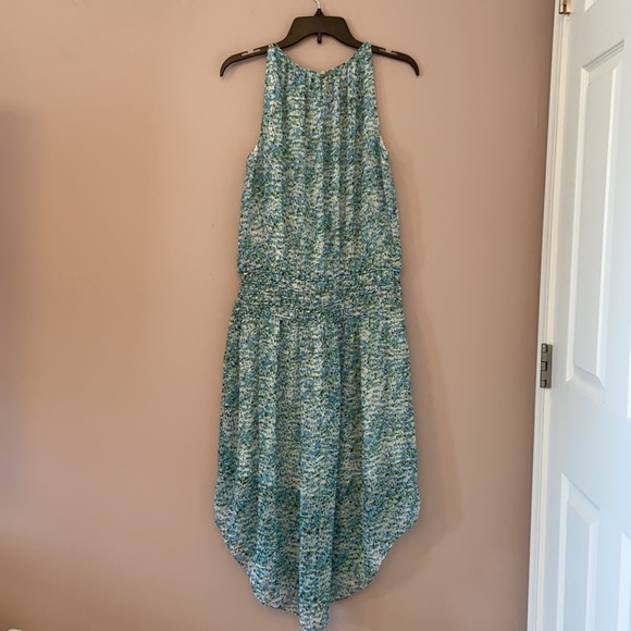 Dress - Picture 8 of 13